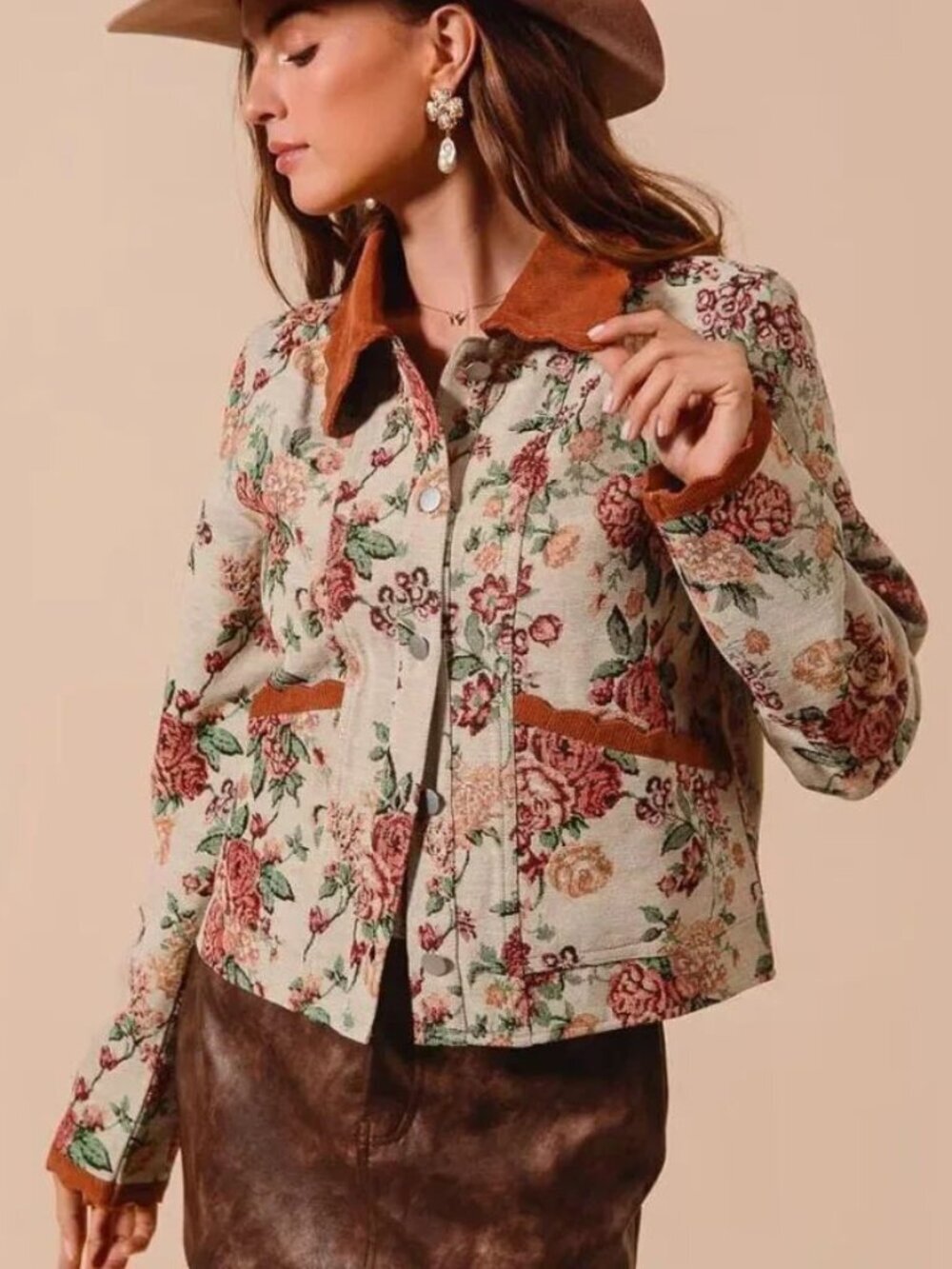 *NEW* So Me Brocade Tapestry Jacquard Scallop Trim Jacket